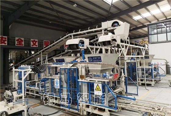 全自動(dòng)透水磚生產(chǎn)設(shè)備密封失效維護(hù)及液壓傳動(dòng)的應(yīng)用特點(diǎn)！