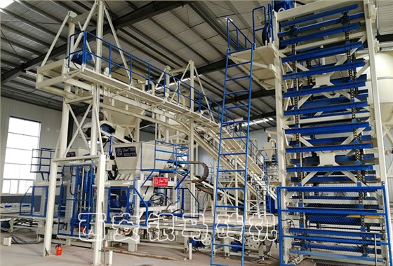 全自動大型制磚設(shè)備：砌塊磚機讓綠色生產(chǎn)成為磚企本能！