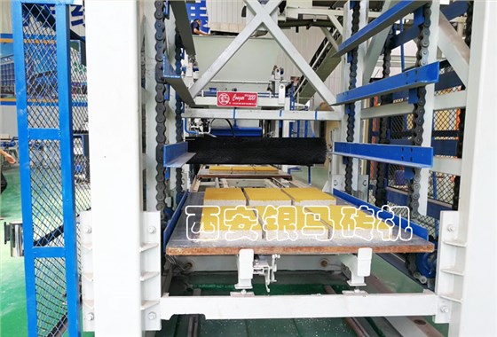 水渣免燒壓磚機(jī)：水泥磚機(jī)優(yōu)勢(shì)與故障處理方案有哪些？