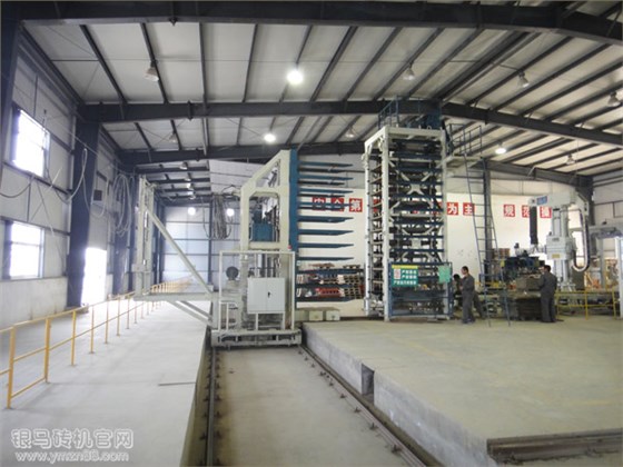 輕質(zhì)保溫砌塊磚機(jī)設(shè)備