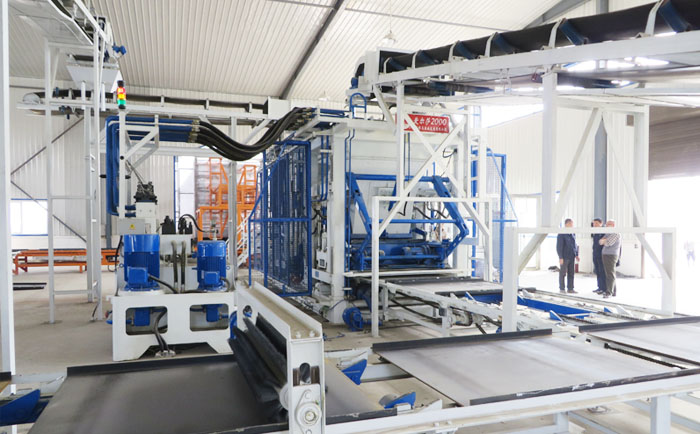 高端全自動免燒磚機制造商的綜合服務(wù)體系