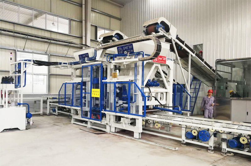 植草磚制磚機(jī)的選購主要看哪些方面？