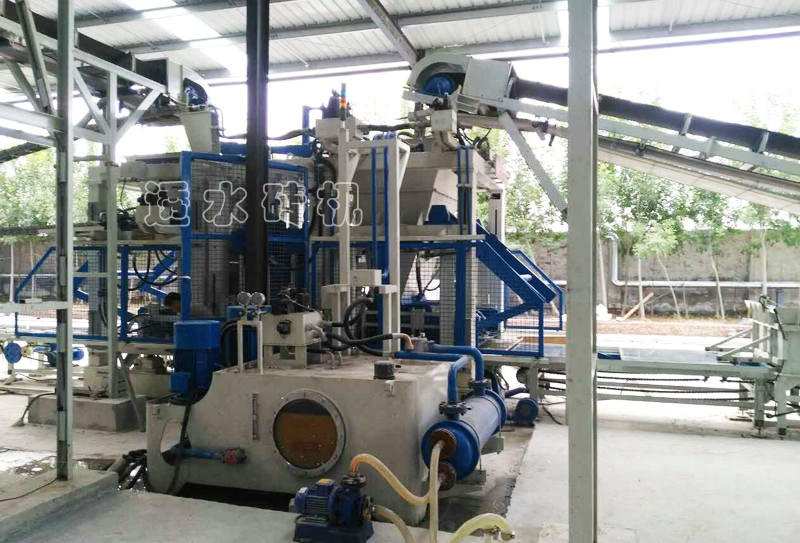 透水磚機廠的建立需要注意的問題及設備選購事項