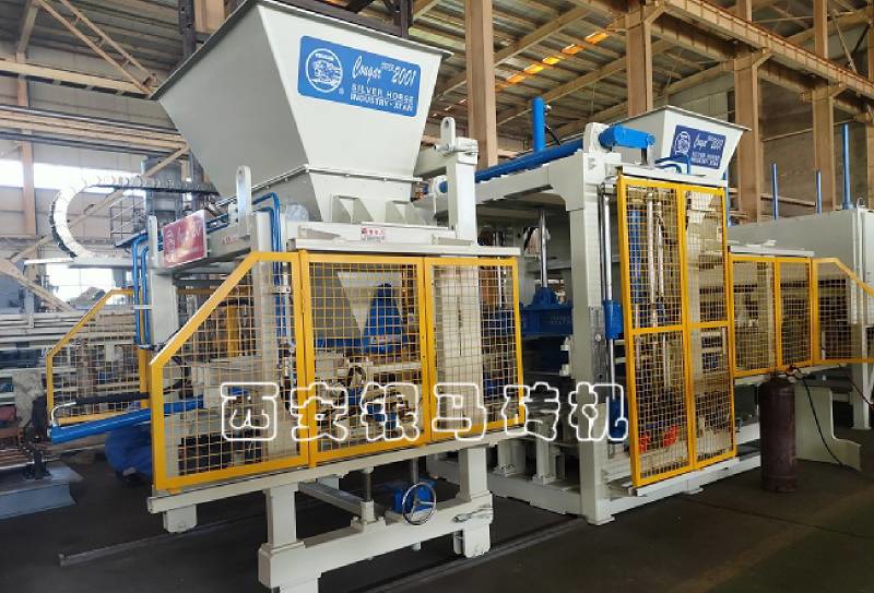 河道護(hù)坡磚機(jī)：透水磚機(jī)設(shè)備管理牽動(dòng)每個(gè)人的利益！