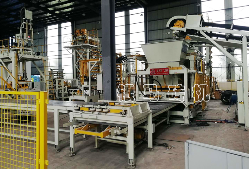 免燒透水磚設(shè)備：免燒磚機如何降低設(shè)備維修成本和事故風險？