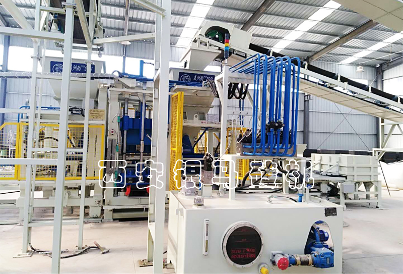 西安銀馬全自動(dòng)透水磚機(jī)：看得見(jiàn)的污染，看得見(jiàn)的環(huán)保！