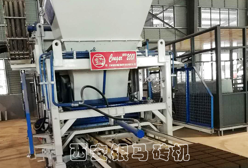 新《固廢法》實(shí)施 鐵礦尾砂制磚機(jī)迎來利好