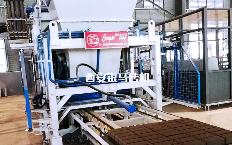 免燒透水磚設(shè)備：經(jīng)濟(jì)實(shí)惠、適合國(guó)情的砌塊成型機(jī)