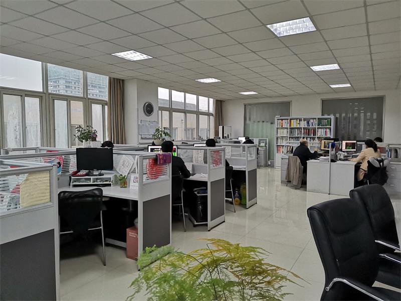 銀馬公司技術部復工場景