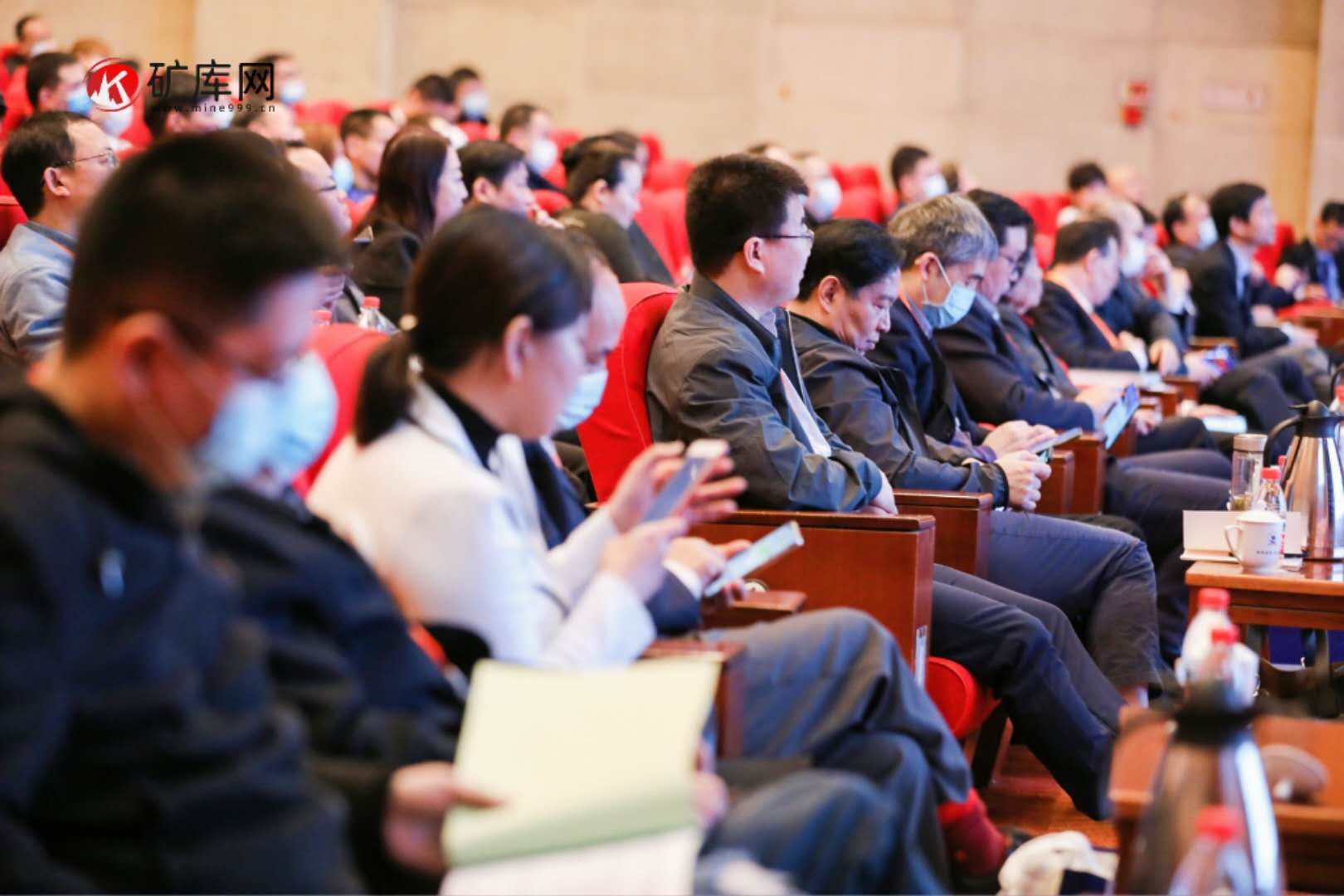 2021全國(guó)礦業(yè)采購(gòu)與供應(yīng)商大會(huì)暨礦業(yè)新裝備新技術(shù)論壇在鄭州召開(kāi)