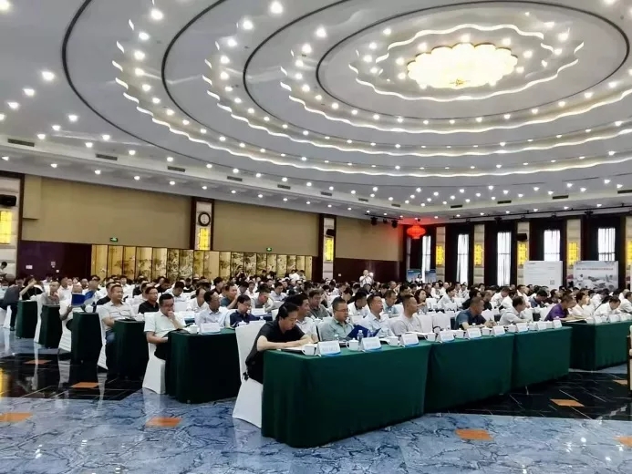 縣域礦業(yè)綠色高質(zhì)量發(fā)展百人論壇在陜西榆林閉幕 院士專(zhuān)家共話(huà)礦區(qū)生態(tài)修復(fù)治理